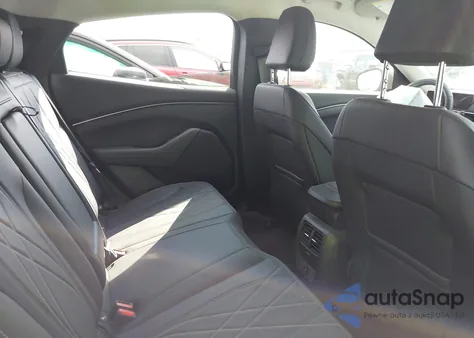 2024 Ford Mustang Mach-E Select z USA, uszkodzony, nr VIN 3FMTK1R40RMA13677